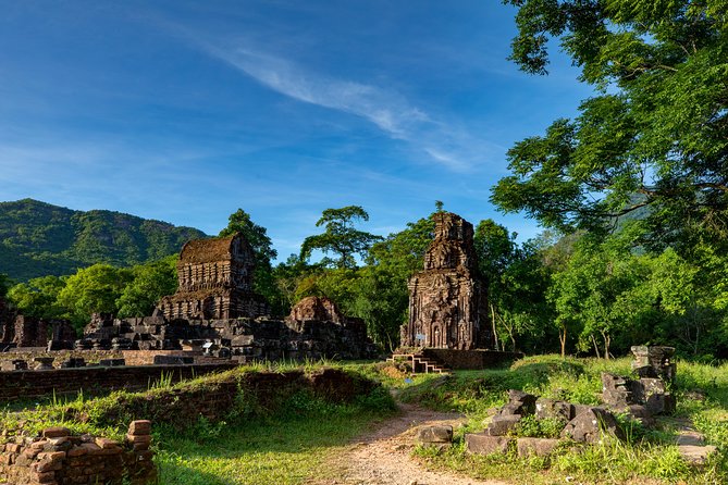 5 Days CENTRAL of VIETNAM - Hai Van Pass and Coastal Scenic Drive
