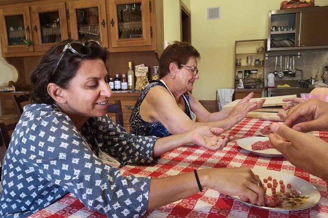 Abruzzo Traditional Pasta Making With 85y Old Local Grandma - The Sum Up