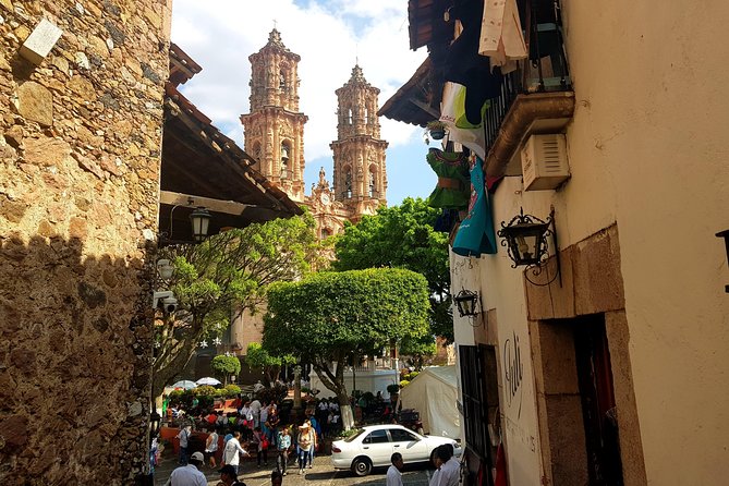 Acapulco to Taxco Private Full-Day Trip by Van - Minimum Number of Travelers Requirement