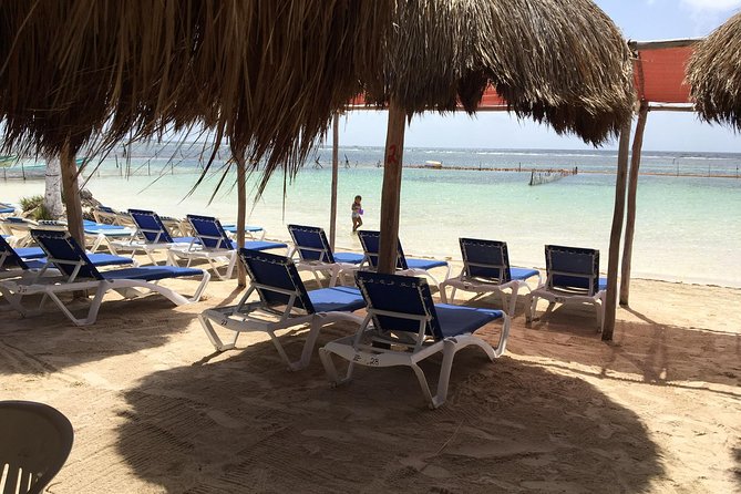 ADULTS GOLD a Day at the Beach at Los Arrecifes Restaurant-Open Bar and Massage. - Access to the Beach Club
