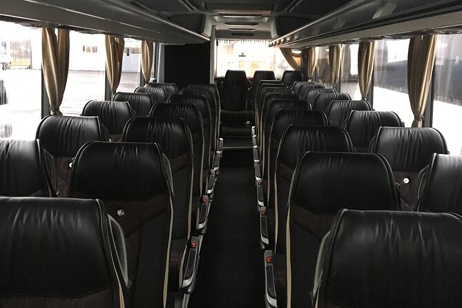 Airport Limousine Transfer: Arlanda Airport to Seaport Stockholm 1-7 Passengers - The Sum Up
