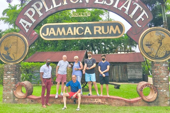 Airport Transfers, Private Tours and Excursions in Jamaica - Reviews From Satisfied Travelers