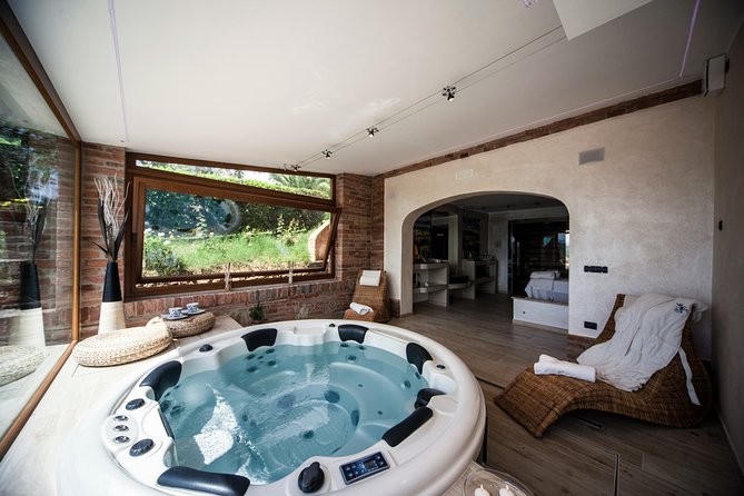 Al Fresco Lunch and Wine Tasting Under the Olive Trees  - Montepulciano - Relax by the Pool Area