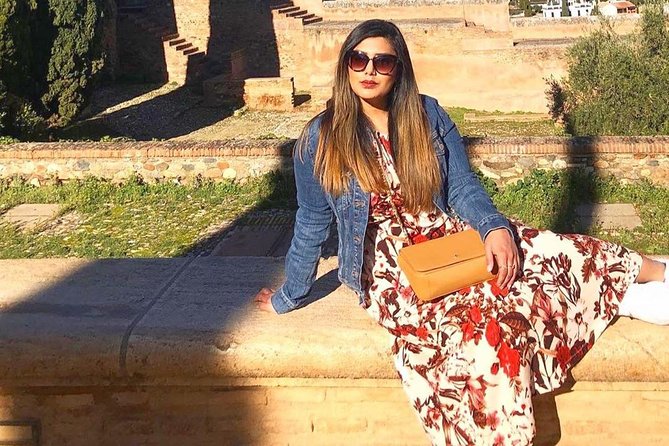 Alhambra & Nasrid Palaces Guided Combo Tour (Skip-the-Line) - Duration and Language