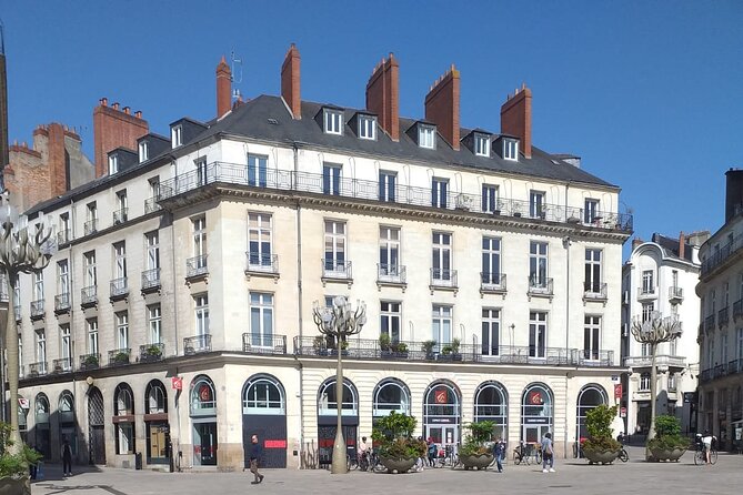 All Inclusive Food Tour of Nantes Old Town With Local Guide - Old Town Food Gems