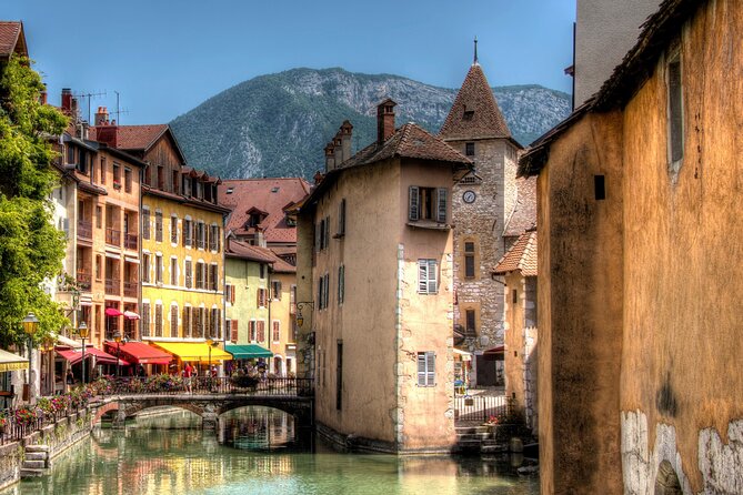 Annecy Scavenger Hunt and Best Landmarks Self-Guided Tour - Self-Guided Tour