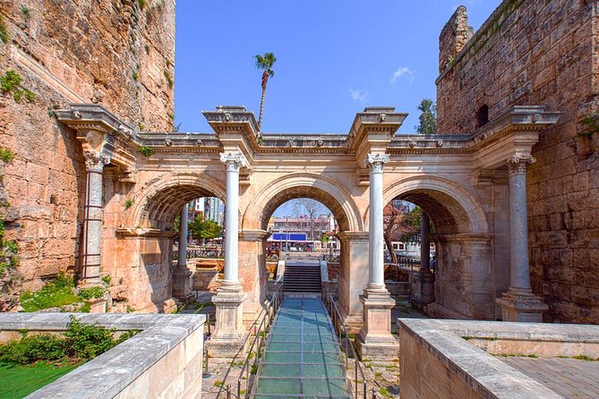 Antalya Aquarium Admission With Optional City Tour and Duden Waterfall - Inclusions and Extra Entertainment