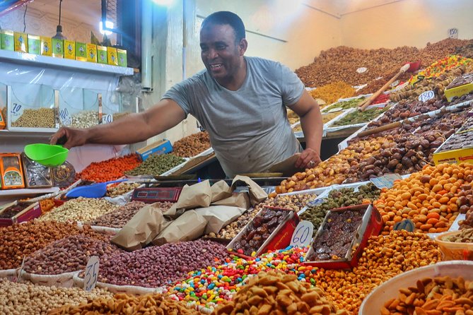 Authentic Moroccan Food Tour in Marrakech With Dinner - Positive Feedback About the Tour Guide