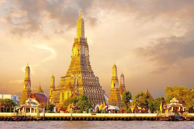 Bangkok Photo Safari in Neon Night Light - Editing Tips to Enhance Your Neon Night Photos