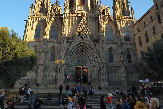 Barcelona Historical Walking Tour With Guide - Common Questions