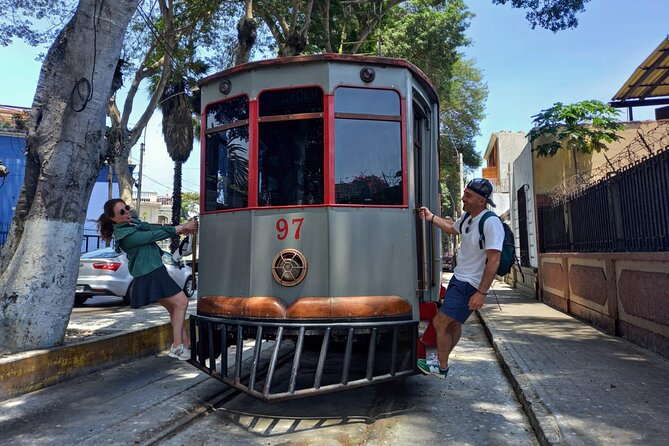 Barranco Art and Architecture Half-Day Tour in Lima, Peru - Artistic Highlights in Barranco