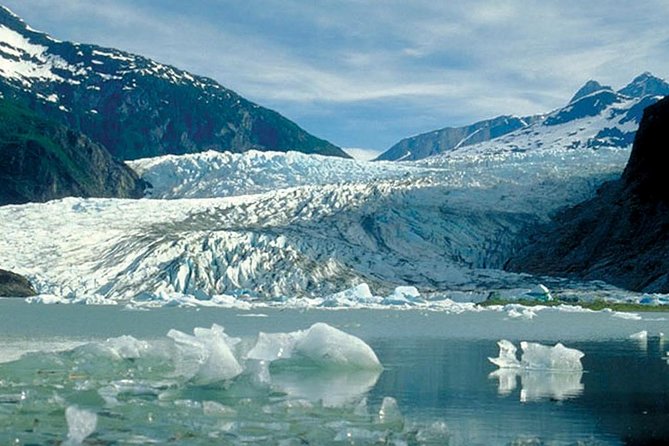 Best of Juneau: Mendenhall Glacier, Whale Watching and Salmon Bake - The Sum Up