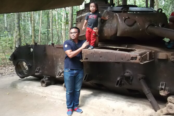 BEST SAIGON SHORE TOUR: Cu Chi Tunnels and Saigon City Full Day - Lunch and Refreshments