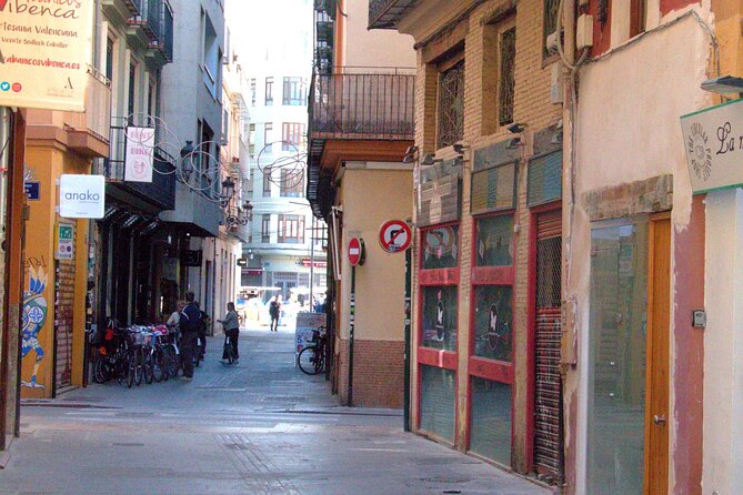 Between Two Gates: A Self-Guided Audio Tour in Valencia - Common Questions