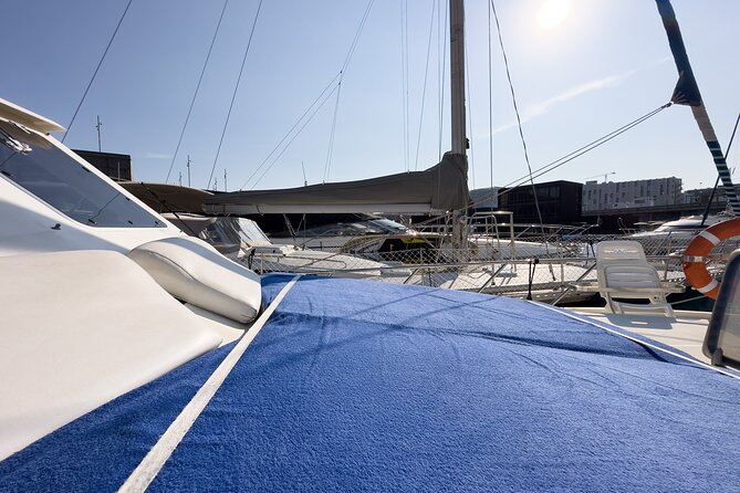 Boat Tour for 2 Hours in Barcelona - The Sum Up