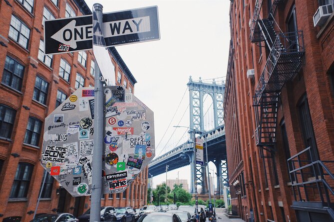 Brooklyn Heights, Brooklyn Bridge, and DUMBO Food Tour - Immerse Yourself in the Rich History of Brooklyn