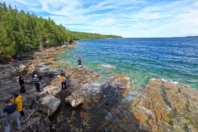 Bus to Grotto - Tobermory Flowerpot Island Cruise Bruce Peninsula - The Sum Up