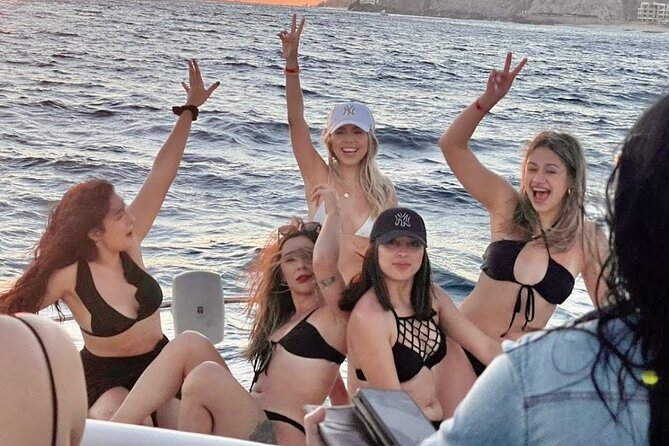 Cabo Sunset Yacht Tour at the Arch - With Dinner and Drinks - Book Your Cabo Sunset Yacht Tour