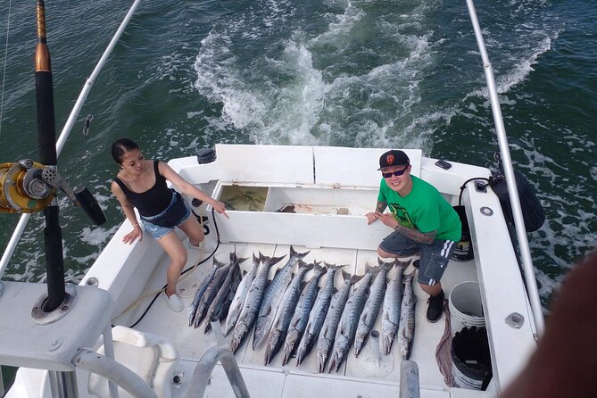 Cancun Fishing Charter if You Dont Fish You Dont Pay Bertram 31ft 6 Pax 25P5 - Fishing Charter Details