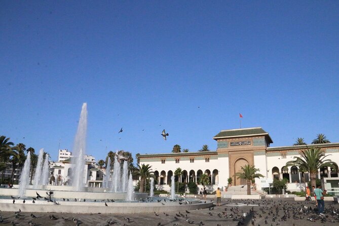 Casablanca and Morocco Shared Walking Tour With Licensed Guide - What to Expect