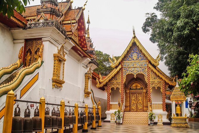 Chiang Mai Temples & City History Trip – Half Day Private Tour - Overview of Chiang Mais Temples