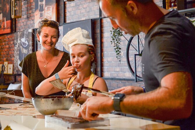 Chocolate Master Class - Inclusions: Transportation, History of Cacao, Entertainment & Contest, Soft Drinks