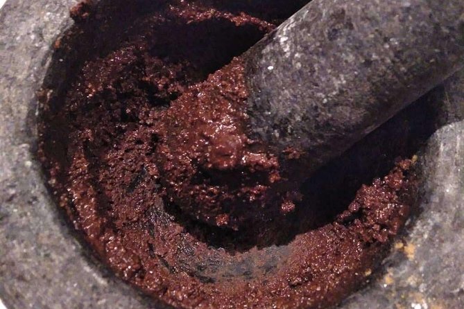 Chocolate Tasting Room & Aromatic Cocoa Factory Tour Near Barcelona - Common Questions