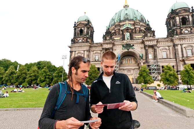 City Game Scavenger Hunt Berlin Mitte - Independent City Tour I Discovery Tour - Food and Drink Options