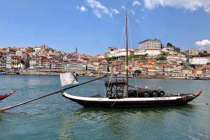 City Walking Tour & Port Wine Cellar - Additional Information and Tips