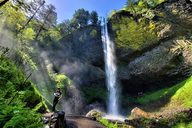Columbia Gorge Waterfalls and Mt. Hood Tour - Full Day - Tour Itinerary and Pace