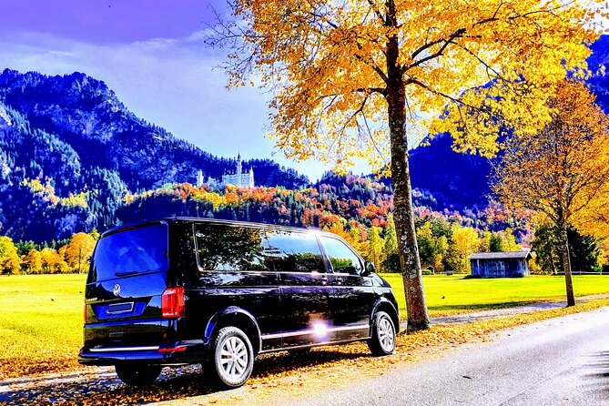 Comfort Minivan & Profess. and FRiENDLY Guide: CUSTOMiZED TOURS From Garmisch-P. - Expert and Friendly Guide