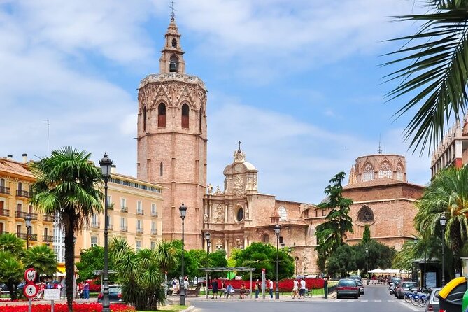 Departure Private Transfer: Valencia to Valencia Airport VLC in Luxury Van - Refund and Change Terms