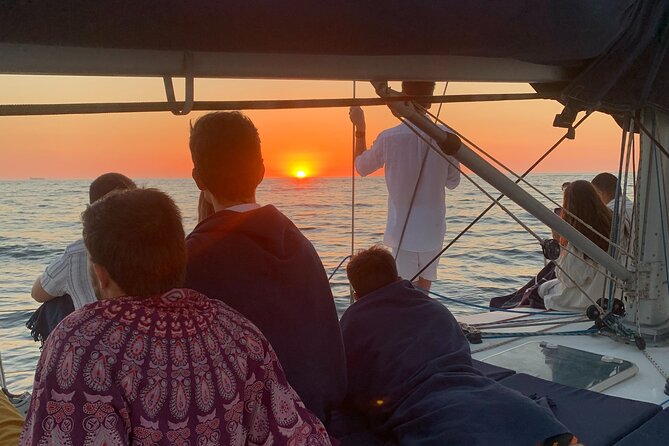 Douro Sunset Sailboat Experience in Porto - What to Wear and Bring