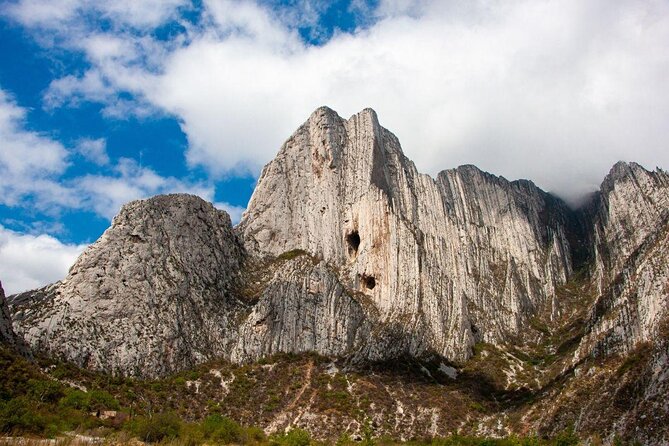 Explore La Huasteca Canyon - Peaceful Experience in the Mountains
