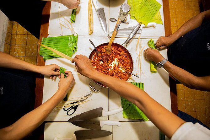 Flavors of Oaxaca: Cooking Class With No Set Menu and Local Market Tour - The Sum Up