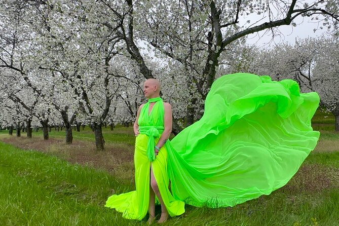 Flying Dress Photo Shoot in Traverse City - Common Questions