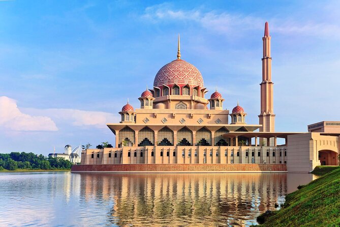 From Singapore: Private Kuala Lumpur Guided Day Tour 2 MEALS - Tour Highlights and Inclusions
