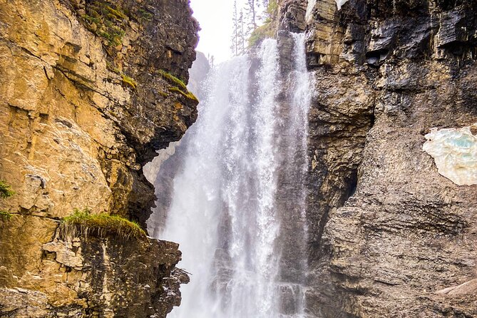 Full Day Private Banff National Park Tour Small Group (4 ) SUV - Tour Itinerary