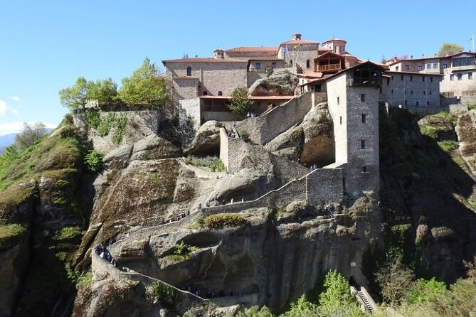 Full-Day Tour Meteora Monasteries and Thermopylae Hot Springs - Important Information