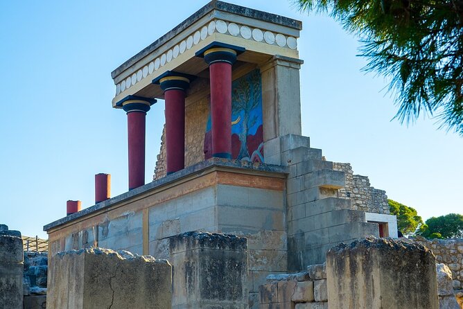 Guided Tour to Knossos Palace & Heraklion - The Sum Up