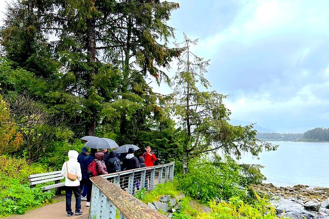 Guided Walking Tour in Totem Park NATIONAL PARK - Reviews
