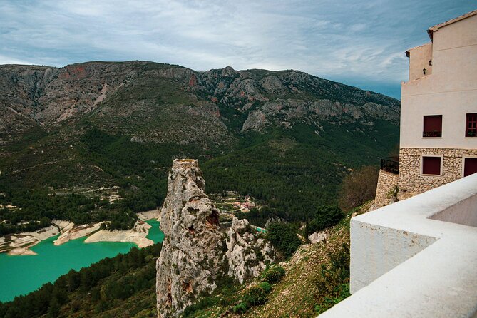 Half-Day Private Guided Tour in Guadalest by Luxury Car - The Sum Up