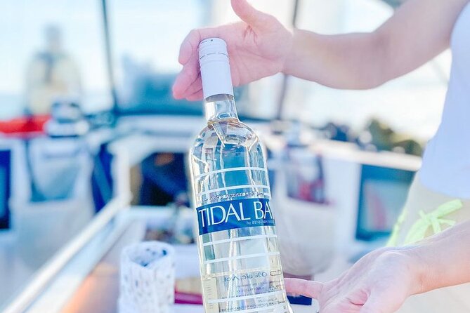 Halifax Small-Group Tidal Bay Wine and Cheese Cruise - Small-Group Experience