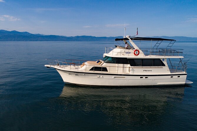 Hatteras 58-61 Luxury Yacht in Puerto Vallarta & Nuevo Nayarit - Traveler Photos
