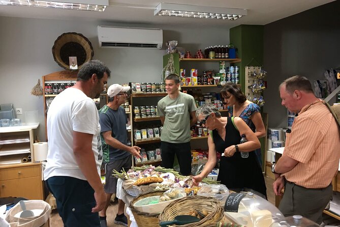 Heraklion Cultural and Tasting Walking Tour - Scenic Views and Photo Opportunities