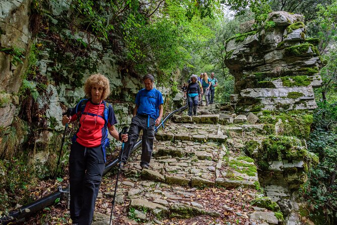 Hiking in Ridomo Gorge With Picnic - Common Questions