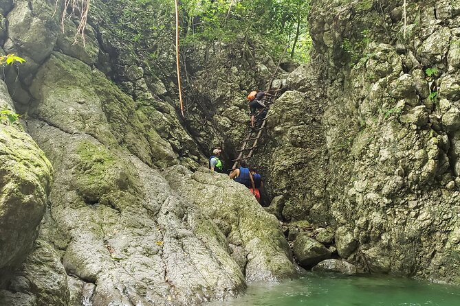 Hiking Tabernacle Thundering Waterfall in Dominican Republic - The Sum Up
