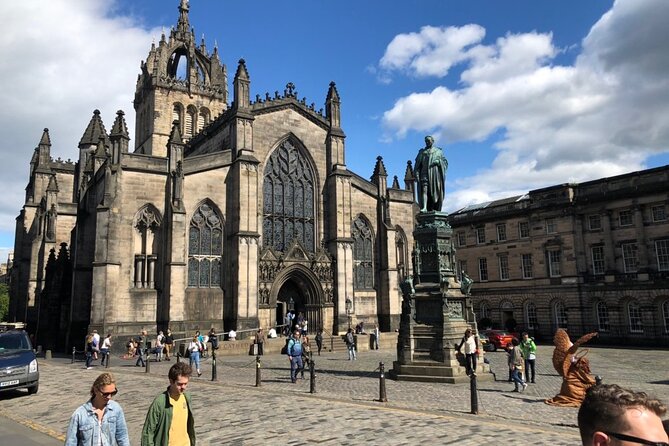 Historic Edinburgh and Rosslyn Chapel Full-Day Private Tour in a Premium Minivan - Historic Edinburgh Sites