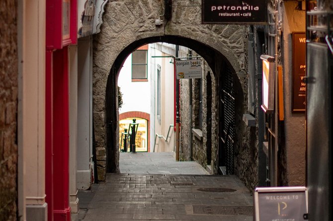 Historical Tour of Kilkenny in English. - Common Questions