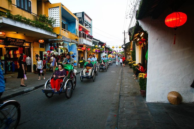 HOI an MYSTERIOUS NIGHT TOUR WITH DINNER From DA NANG - Common Questions